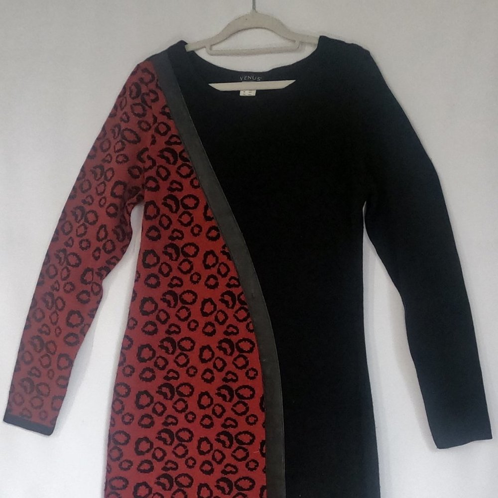 Venus fitted bodycon midi dress